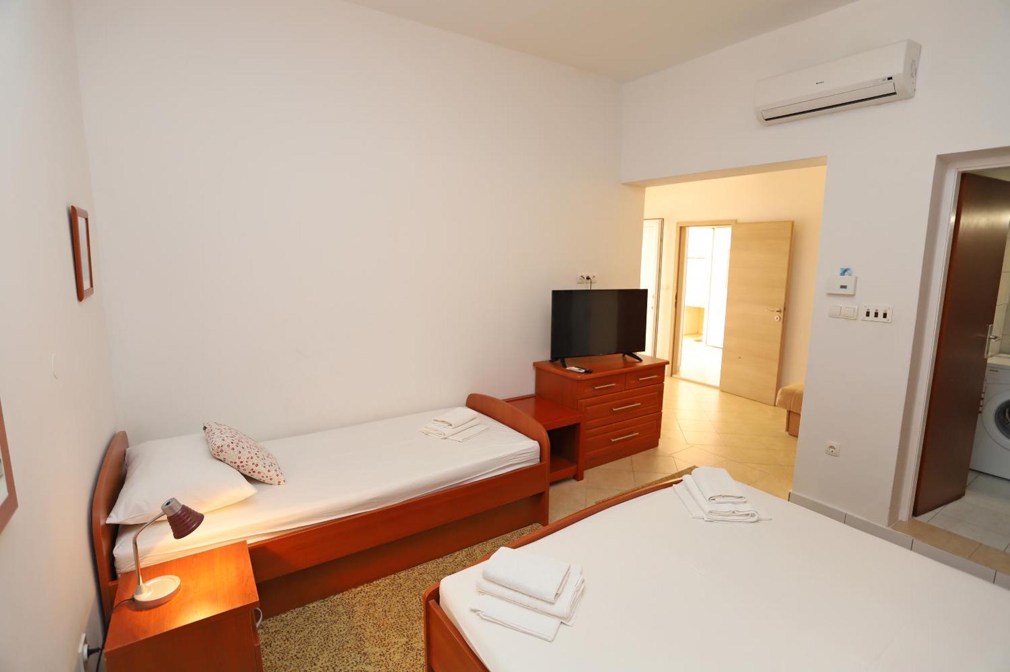 Apartments Edita & Robert Lokva Rogoznica Dış mekan fotoğraf