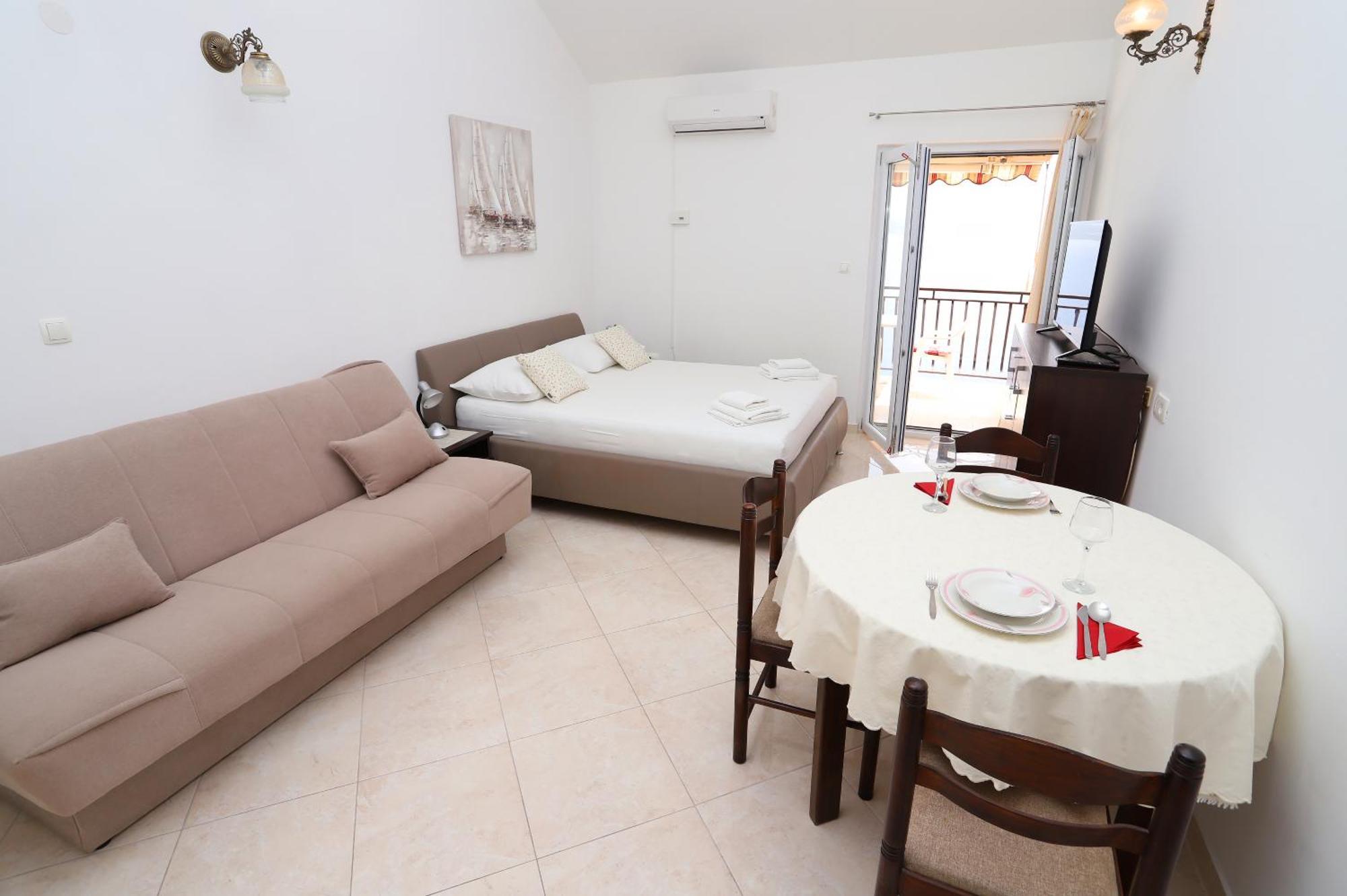 Apartments Edita & Robert Lokva Rogoznica Dış mekan fotoğraf